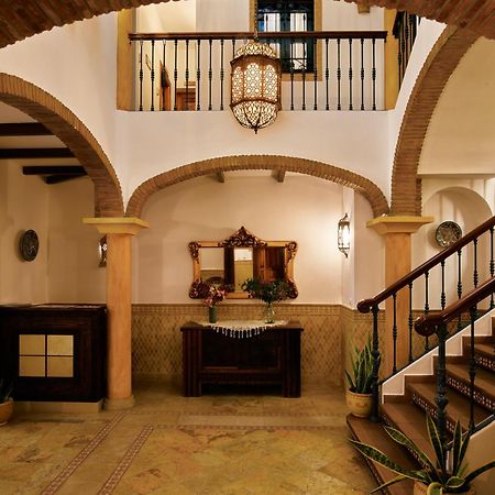 Apartamentos Turisticos Casa De La Borrega Estepona Dış mekan fotoğraf