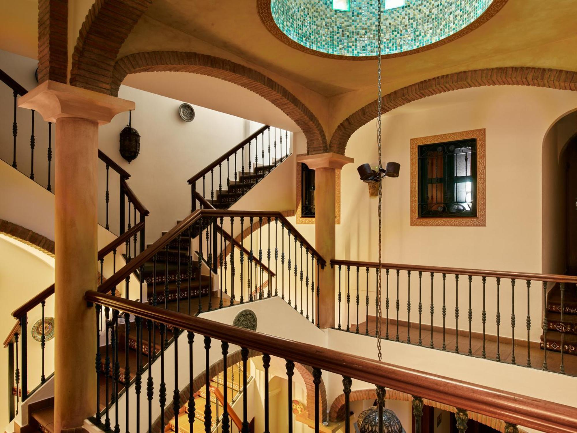 Apartamentos Turisticos Casa De La Borrega Estepona Dış mekan fotoğraf